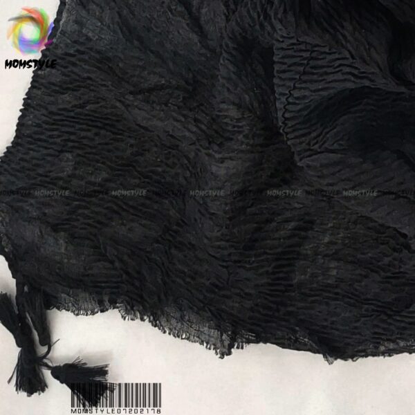 شال پلیسه نخی چهار فصل رنگ مشکی کد24 مام استایل