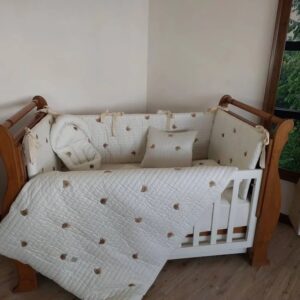 سرویس روتختی 7تیکه برند مامز کیوتی طرح تدی(baby bear) مامزنینی