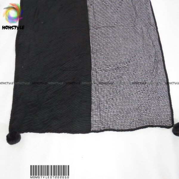 شال نخی مشکی سفید چهارخانه مام استایل