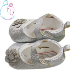 پاپوش نوزادی مدل گل رنگ نقره ای