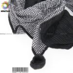 شال نخی  مشکی سفید چهارخانه  مام استایل