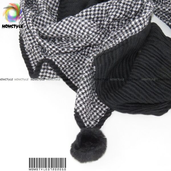 شال نخی مشکی سفید چهارخانه مام استایل