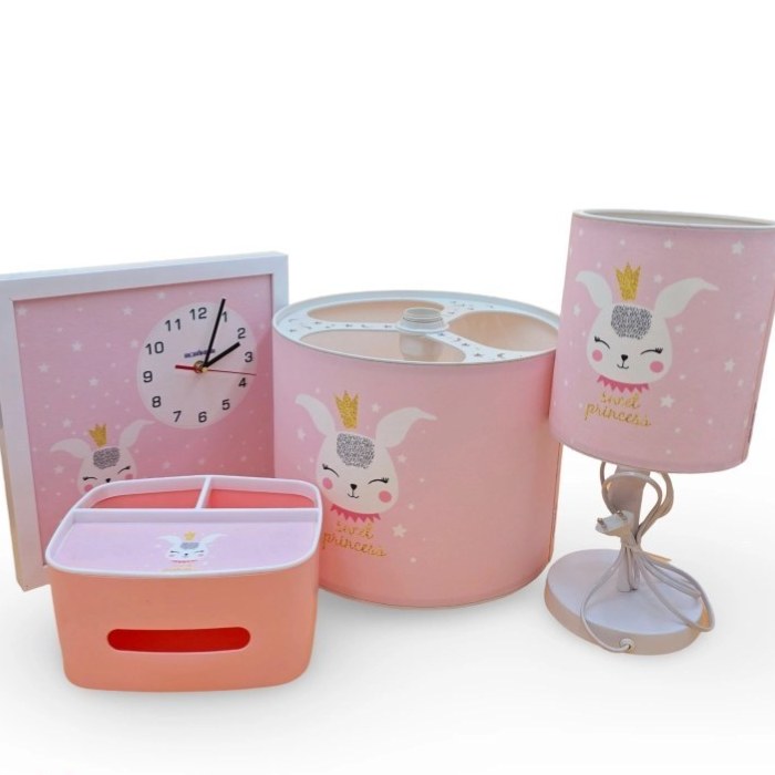 سرویس لوستر،آباژور،ساعت و جای دستمال نوزاد برند مامز کیوتی مدل 4 تکه طرح خرگوش پرنسس مامزنینی