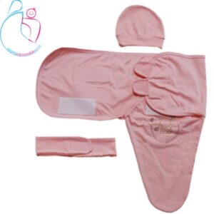 ست قنداق چسبی و کلاه و نافبند نوزاد دارای رنگبندی مامزنینی