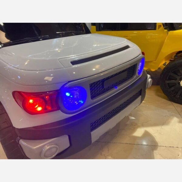 ماشین شارژی تویوتا اف جی(TOYOTA FG CRUISER)مامزنینی