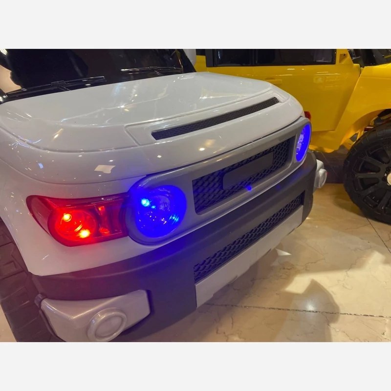 ماشین شارژی تویوتا اف جی(TOYOTA FG CRUISER)مامزنینی