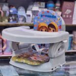 صندلی غذای کودک مدل پرتابل + کاسه و قاشق رایگان با تشک نرم عروسکی سوواندا Suvanda مامزنینی