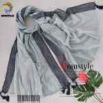 شال لنین منگوله دار دارای رنگبندی مام استایل