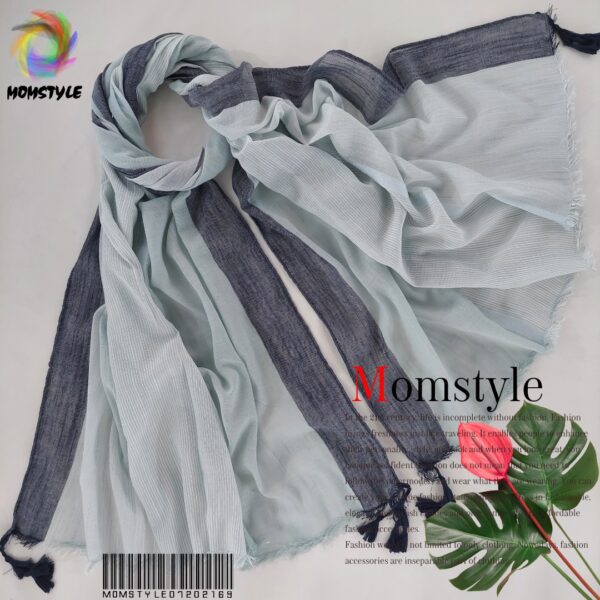 شال لنین منگوله دار دارای رنگبندی مام استایل