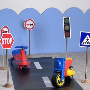 علایم راهنمایی و رانندگی و ترافیکی مهد کودک و خانه بازی مامزنینی